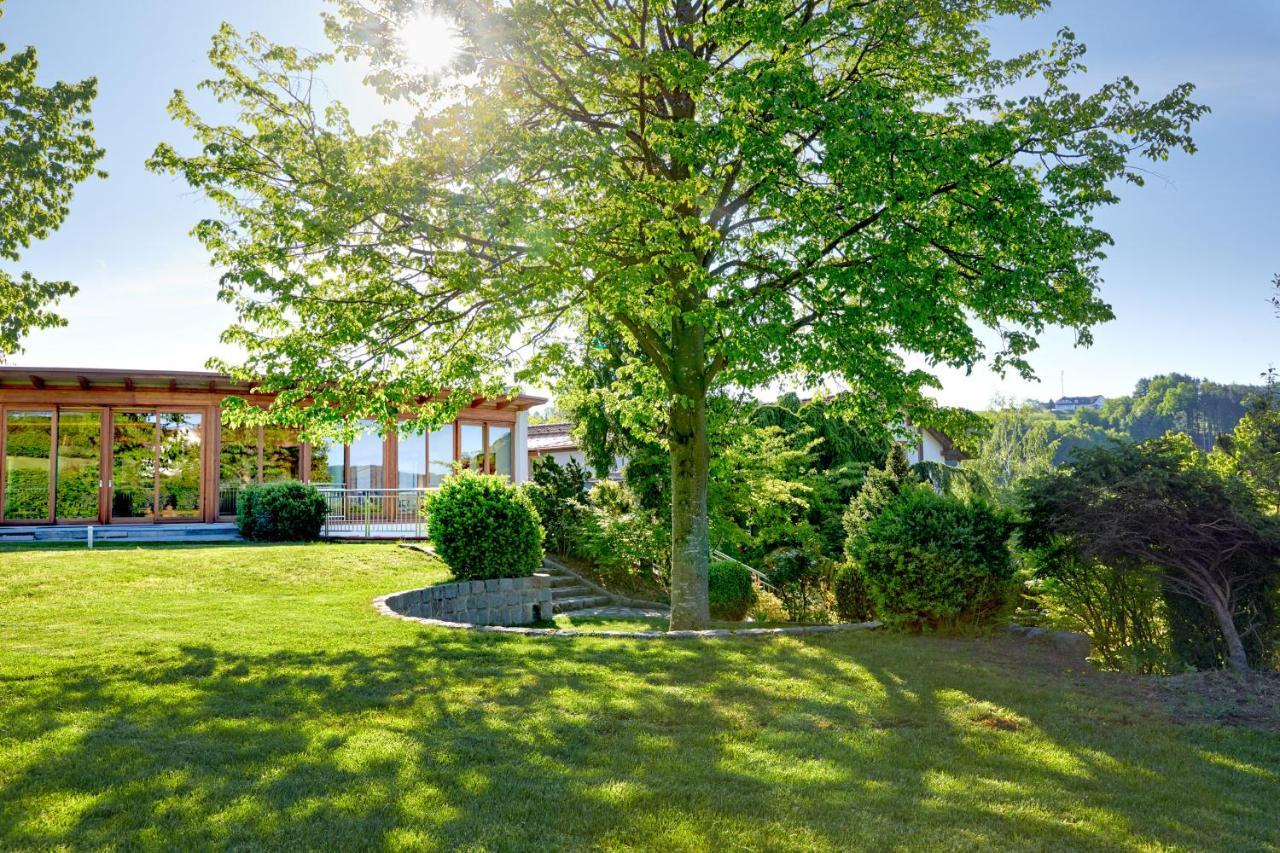 Ayurveda Resort Mandira Bad Waltersdorf Eksteriør billede