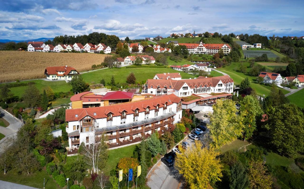 Ayurveda Resort Mandira Bad Waltersdorf Eksteriør billede